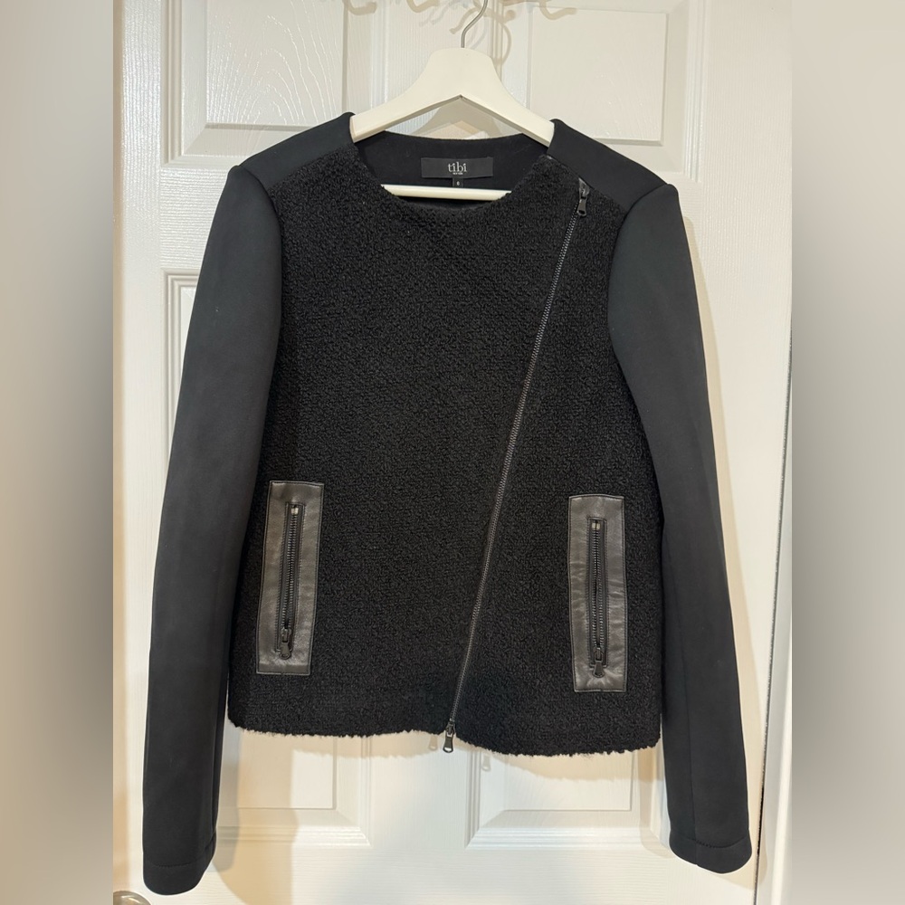 Tibi Black Textured Wool Blend Jacket Size 6 Leather Trim Zip Front